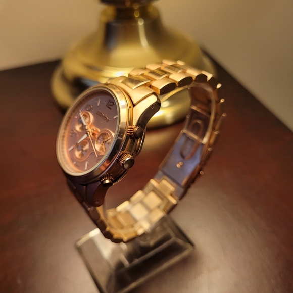 New Women's Santini Rose Gold fashion watch - Picture 2 of 5